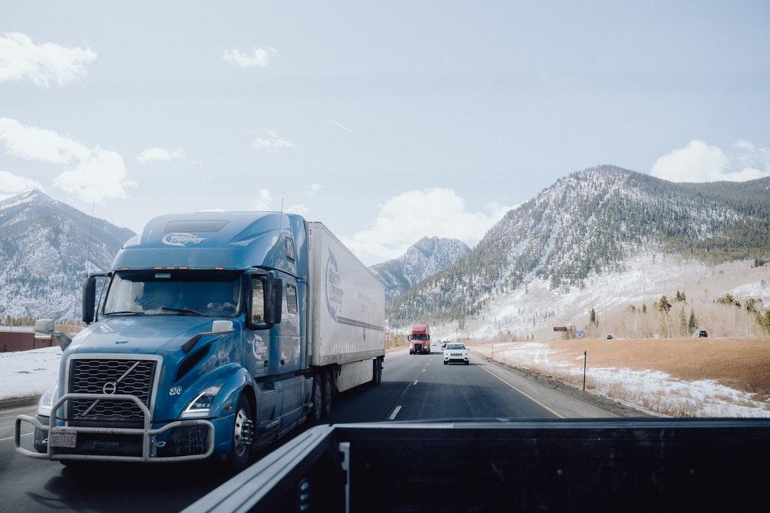 Why Semi-Truck Warranty Rates Spike on January 1st: A Deep Dive into Commercial Vehicle Coverage
